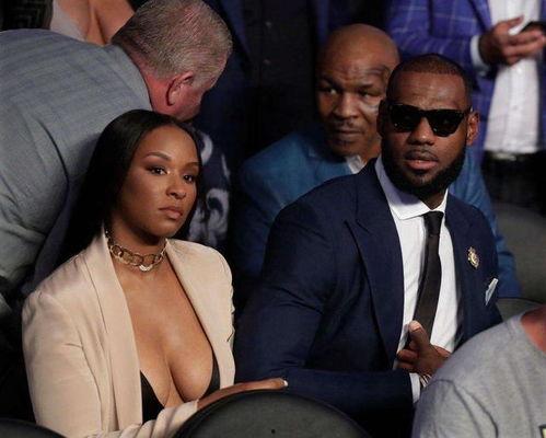 球员老婆爆料视频,揭秘球场背后的真实故事 第2张 球员老婆爆料视频,揭秘球场背后的真实故事 第2张